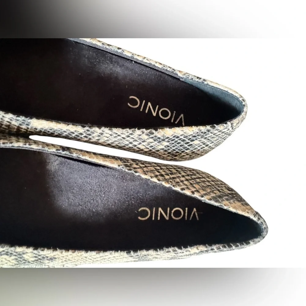 Vionic Caballo Snake Skin Print Pointed Ballet Flats Orthotic 6